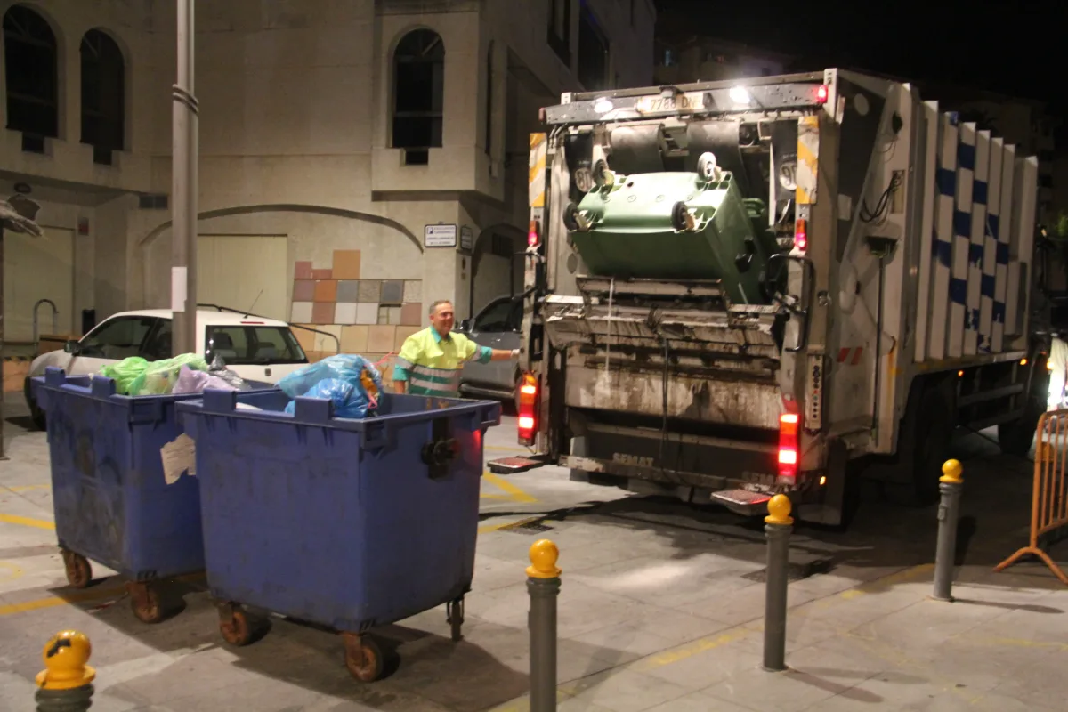 Almuñécar restablece horario habitual de recogida de basura - Diario Costa Tropical