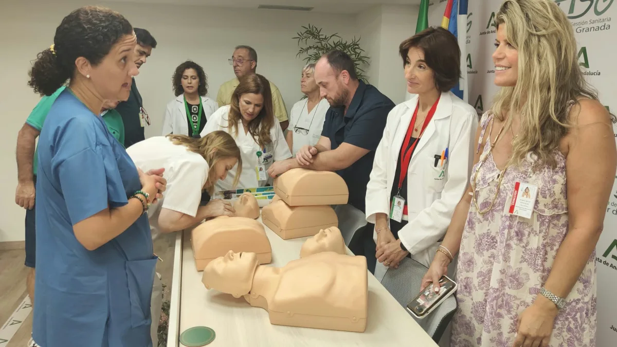 Motril recibe cuatro maniquíes para entrenar RCP en la comunidad - Diario Costa Tropical