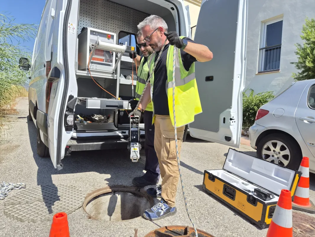 Mancomunidad de la Costa Tropical renueva la inspección de saneamiento con un vehículo eléctrico - Diario Costa Tropical