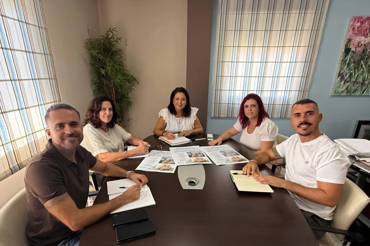 Almuñécar reabre talleres gratuitos de tecnología para mayores - Diario Costa Tropical