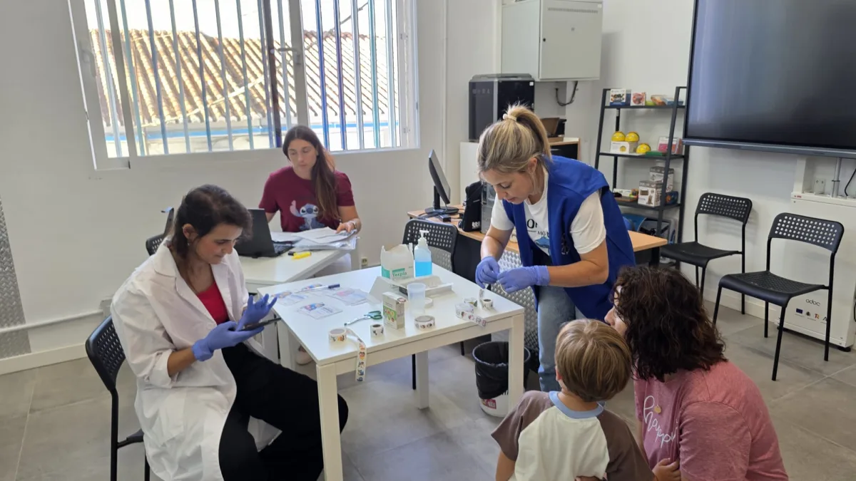 Enfermeras inician la vacunación contra la gripe en colegios de Almuñécar - Diario Costa Tropical