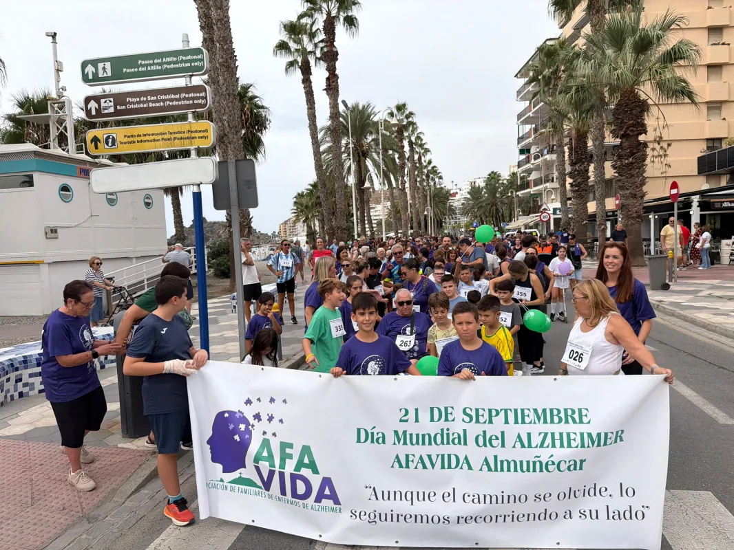 Almuñécar acoge una marcha solidaria contra el Alzheimer con éxito - Diario Costa Tropical