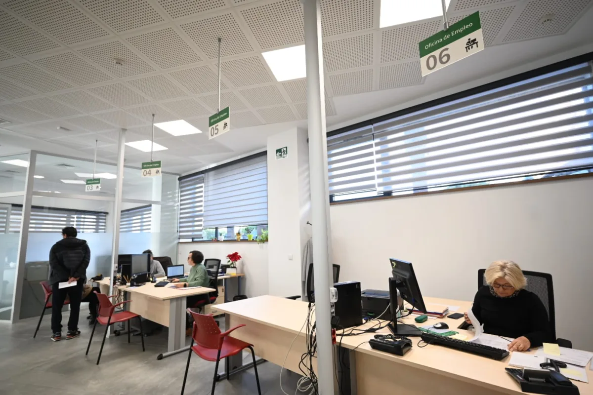 El SAE de Granada intensifica su apoyo a empresas con 3.576 servicios - Actualidad - Diario Costa Tropical