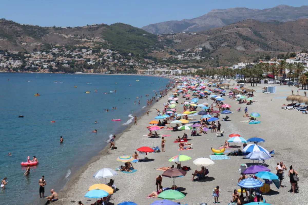 Almuñécar renueva la certificación de calidad en sus playas