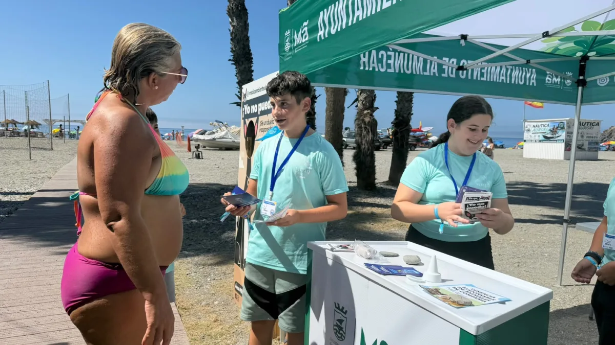 Más de 3.200 ciudadanos se suman a la campaña ambiental en Almuñécar y La Herradura - Diario Costa Tropical