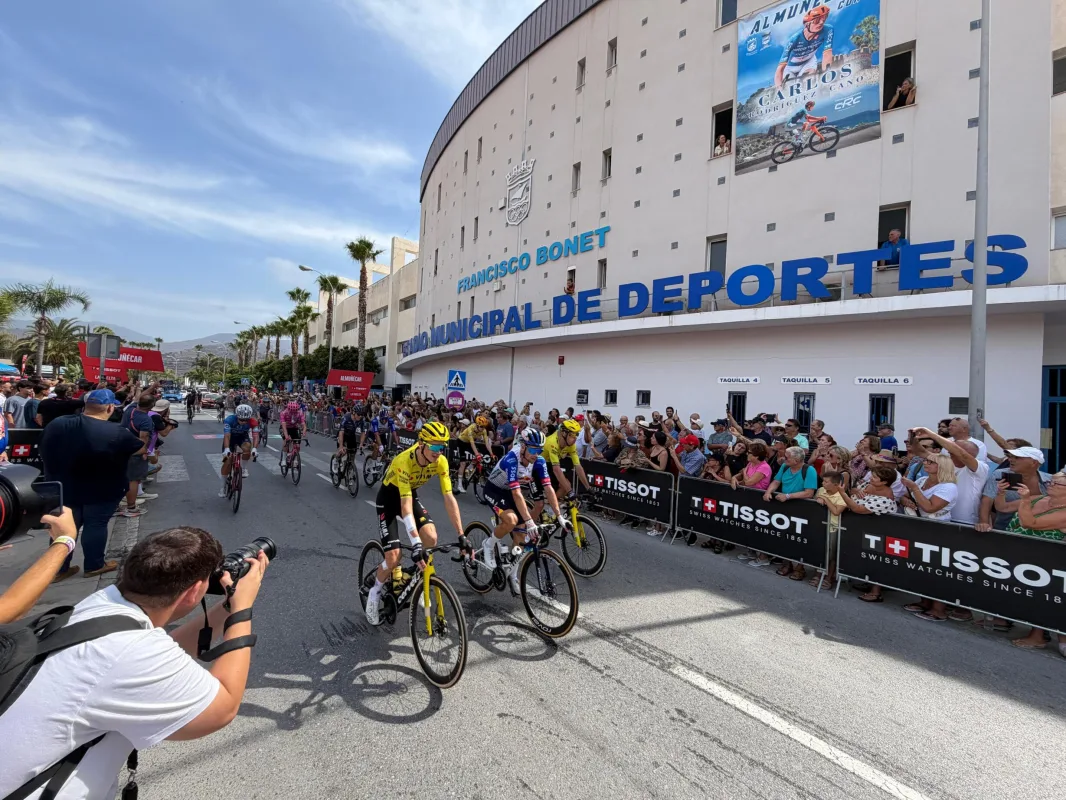 Almuñécar inaugura histórica etapa de La Vuelta 2026 - Diario Costa Tropical