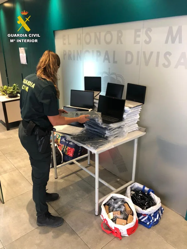 Detenido en Salobreña por hurto de 159 portátiles valorados en 80.000 euros - Diario Costa Tropical
