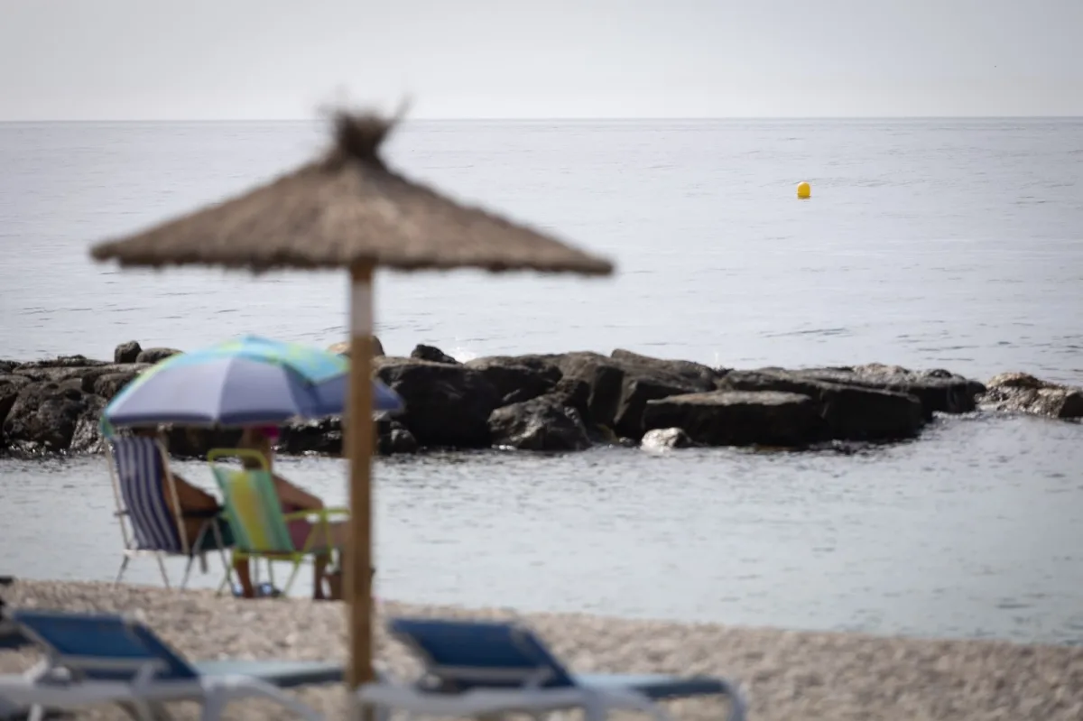 Diputación de Granada asumirá el balizamiento de las playas de la Costa Tropical a partir de 2027 - Diario Costa Tropical