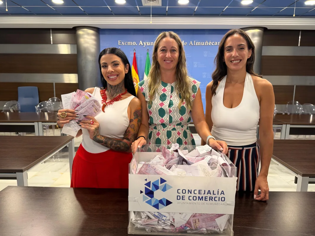 Shopping Night Almuñécar cierra su segunda edición con el sorteo de seis cestas de 3.000 € - Vida y Cultura - Diario Costa Tropical