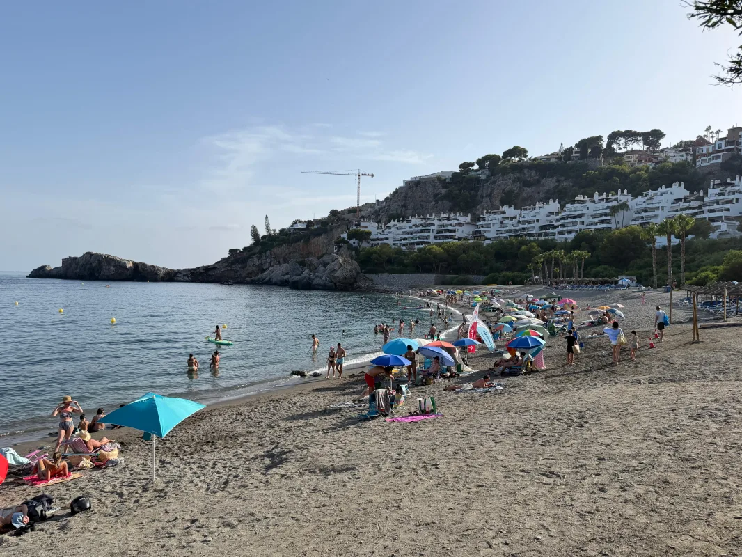 Las playas de Almuñécar y La Herradura certifican una calidad de agua óptima en agosto - Actualidad - Diario Costa Tropical